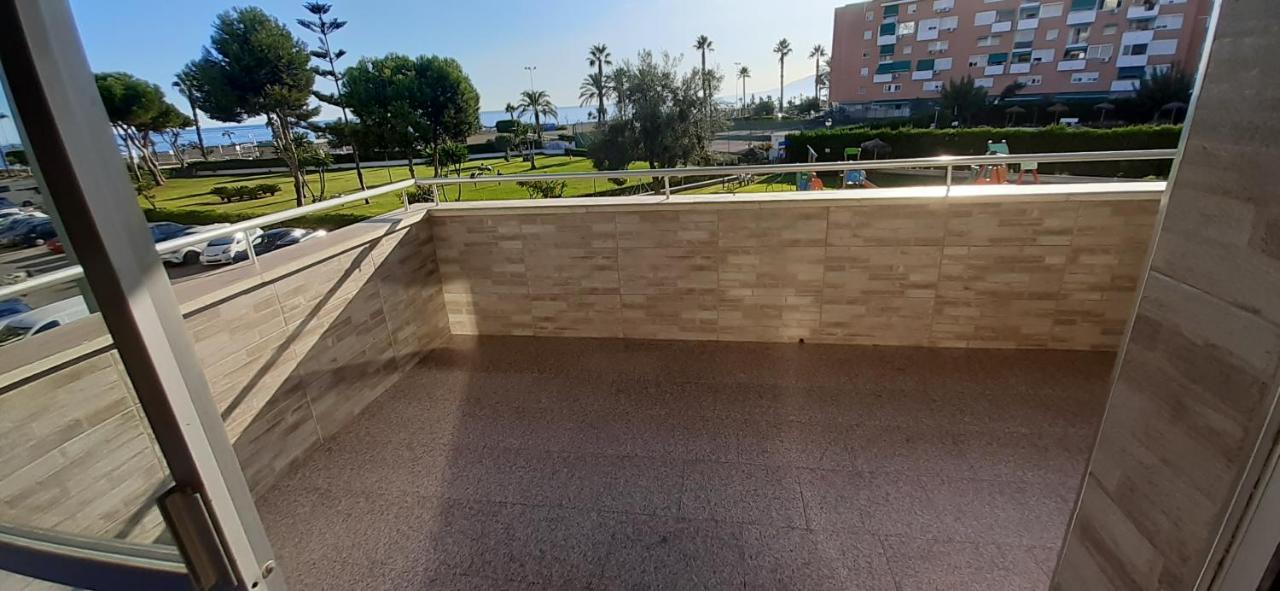 Primera Linea De Playa. Magnifica Urbanizacion Apartment La Cala Del Moral Exterior photo